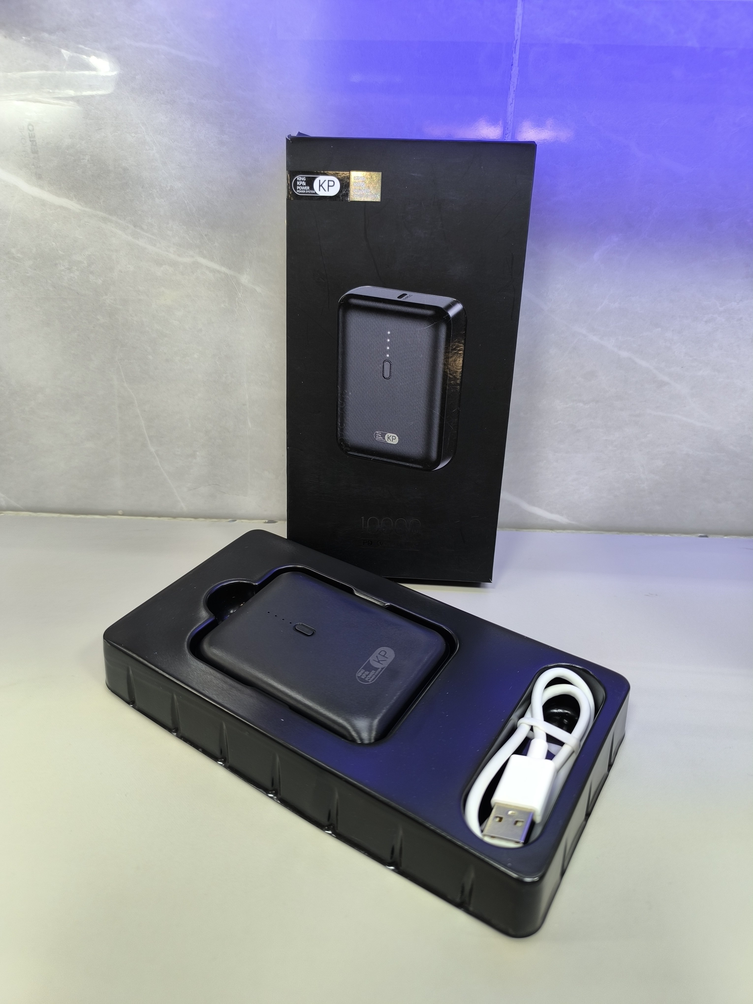 پاوربانک KPG King Power مدل PD02 ظرفیت 10000 میلی‌آمپر ساعت با شارژ سریع 22.5 وات
